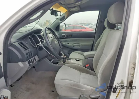 2005 Toyota Tacoma Double Cab Long Bed z USA, uszkodzony, nr VIN 5TEMU52N85Z063964